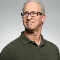 school-template-headmaster-img